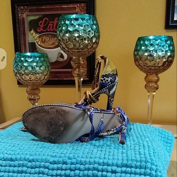 Used Shoes! - Picture 3 of 3